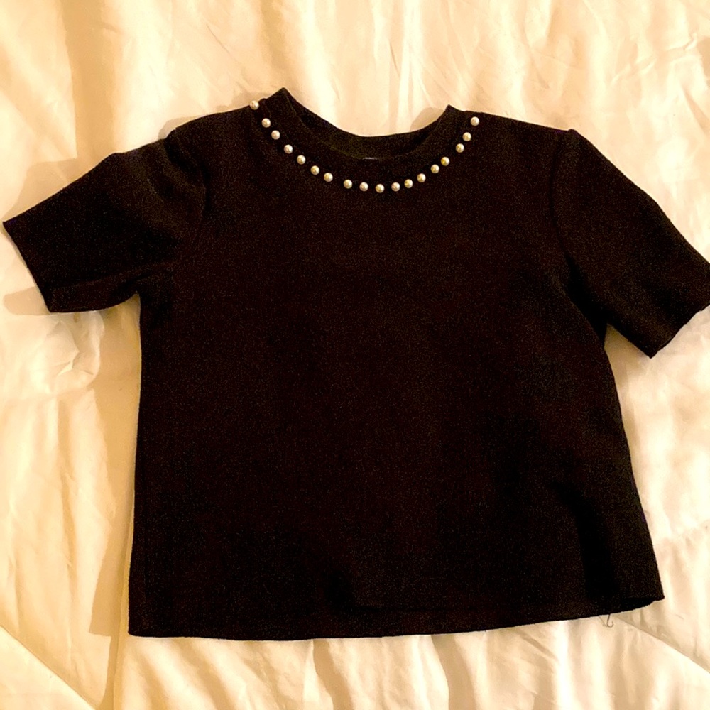 Cropped Short Sleeved Sweater with pearl details -Zara Size Small
